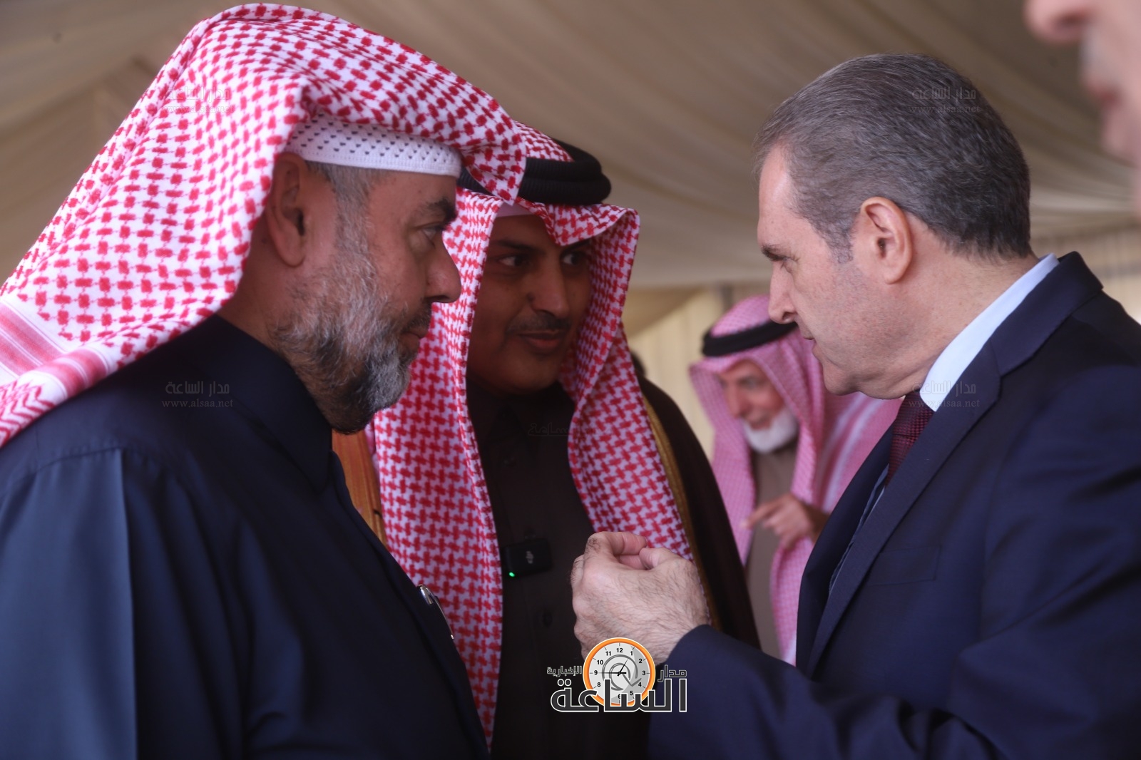 Madar Al-Saa Images 0.18646509473284423