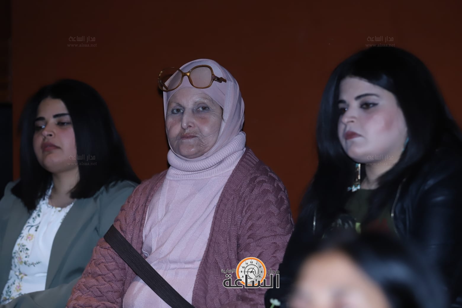 Madar Al-Saa Images 0.9623940659625159