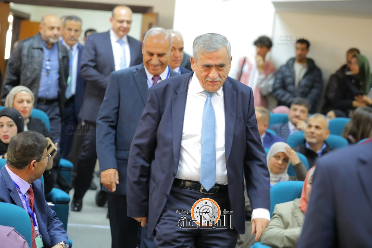 Madar Al-Saa Images 0.3653909650101288