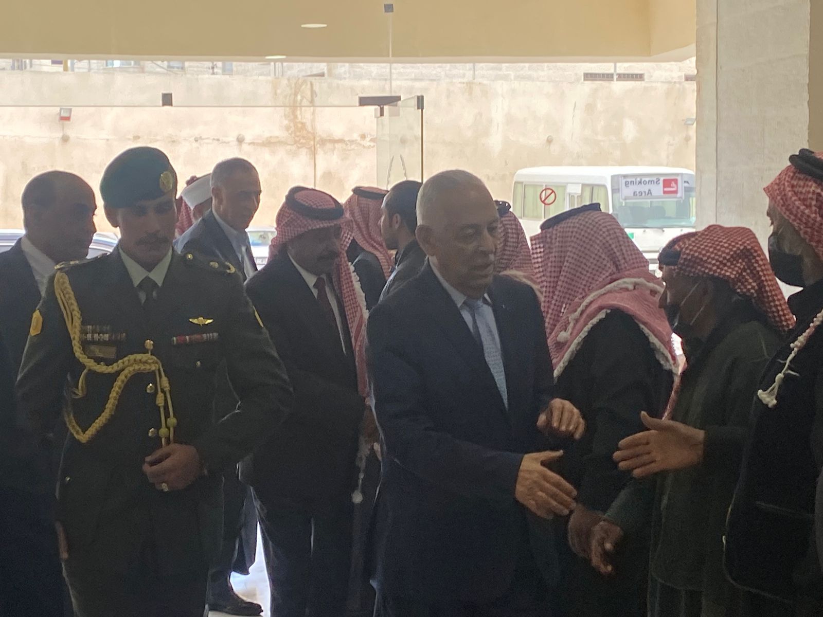 Madar Al-Saa Images 0.5724733360345737