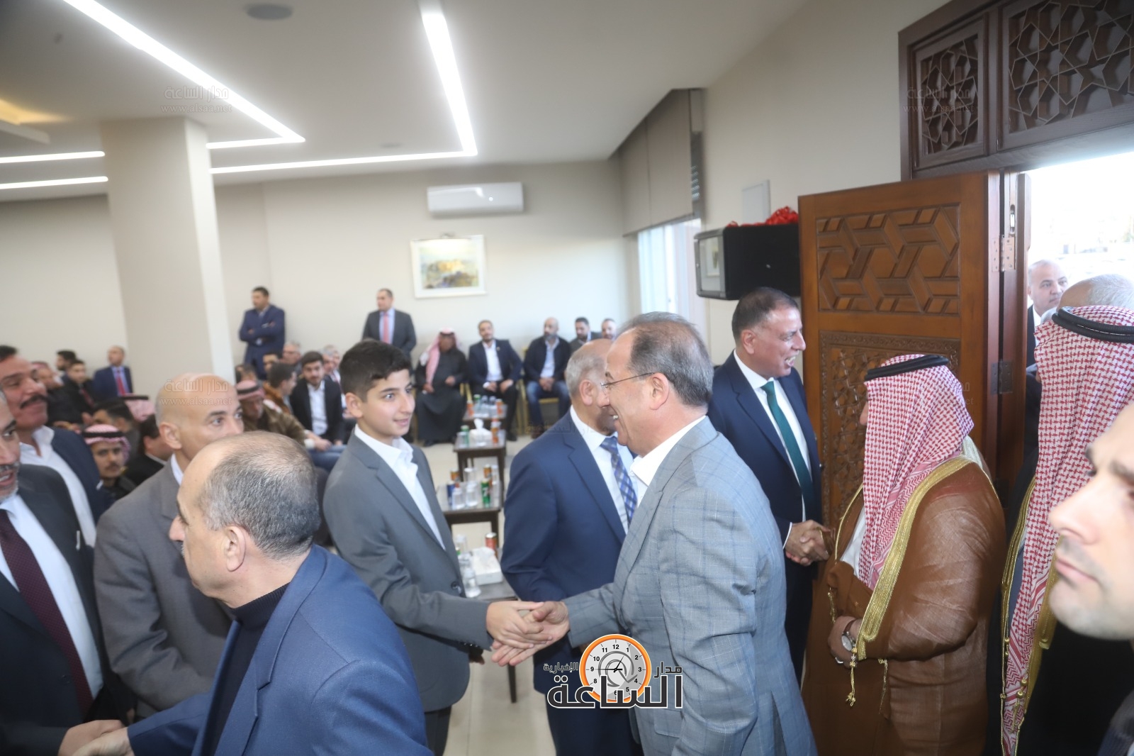 Madar Al-Saa Images 0.38327389008192503