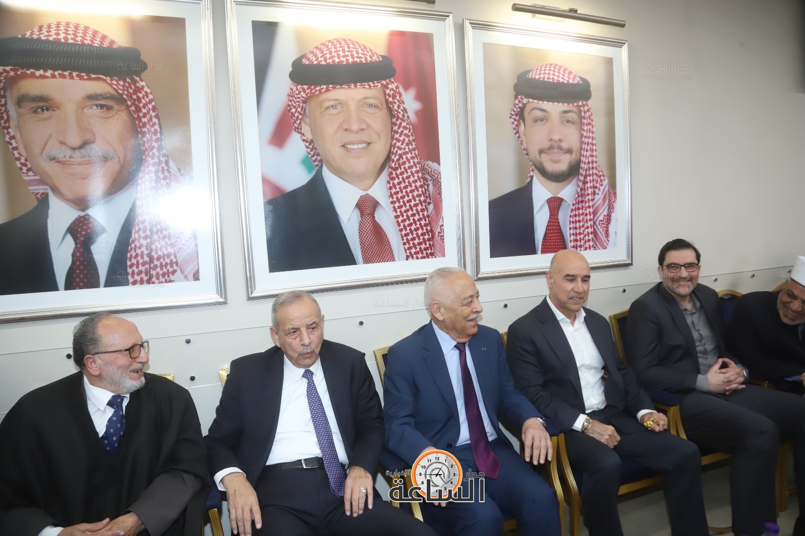 Madar Al-Saa Images 0.8659577449667367