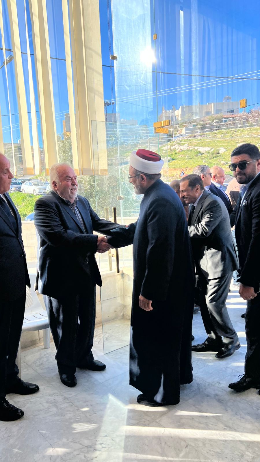 Madar Al-Saa Images 0.08081701789715989