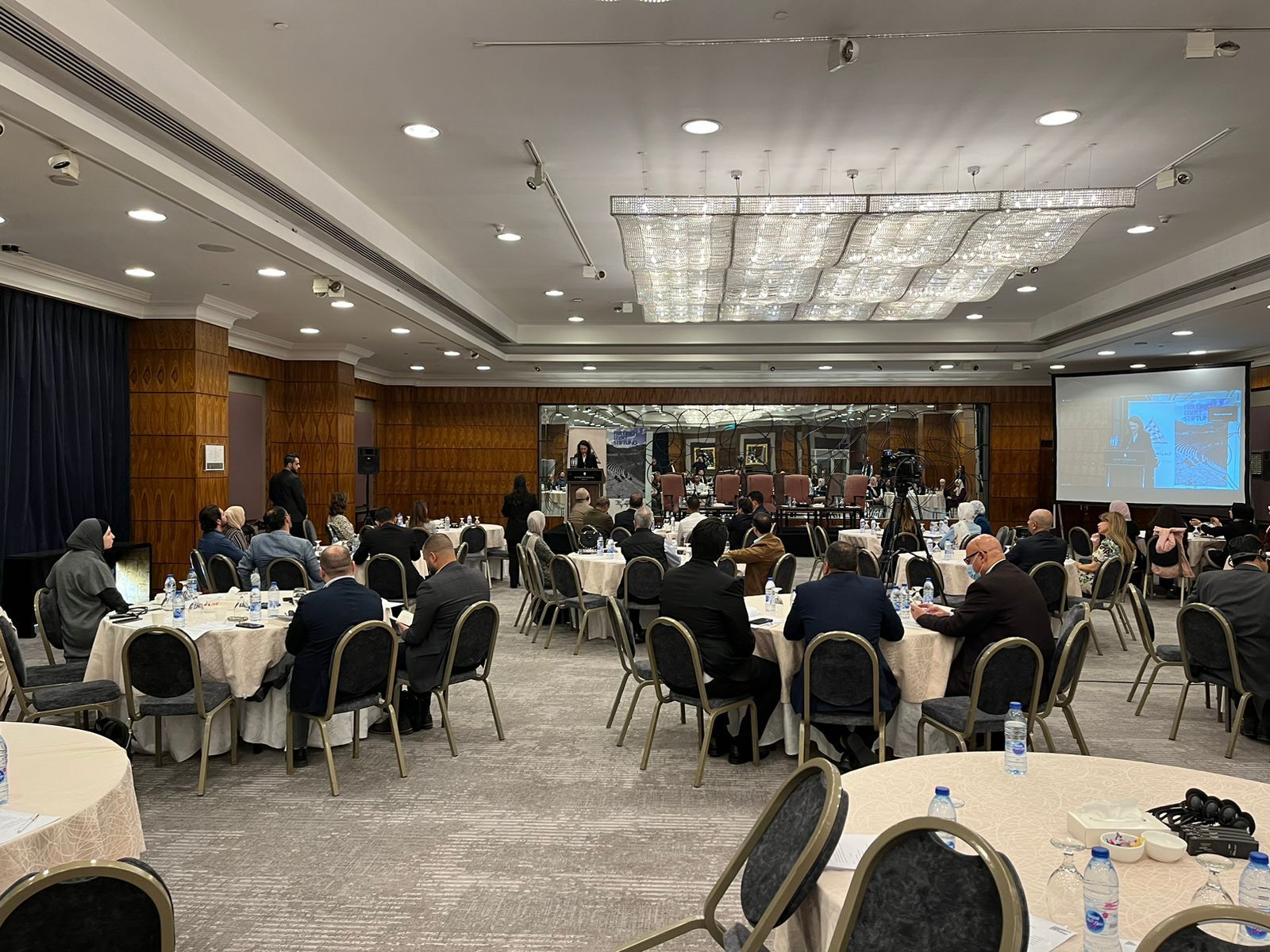 Madar Al-Saa Images 0.6104797617947555