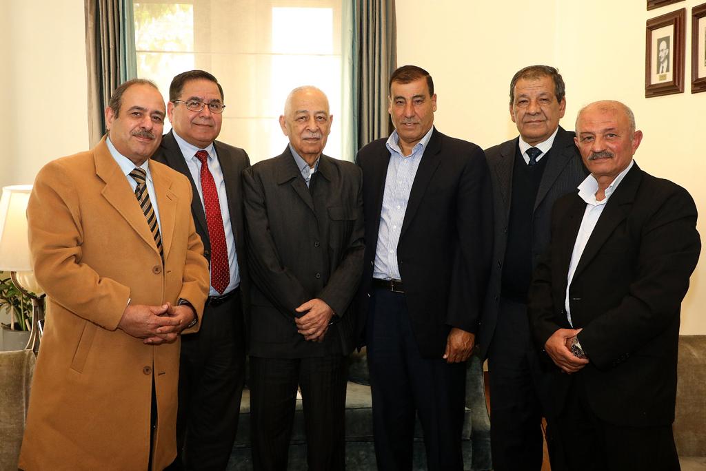 Madar Al-Saa Images 0.2309056801479321