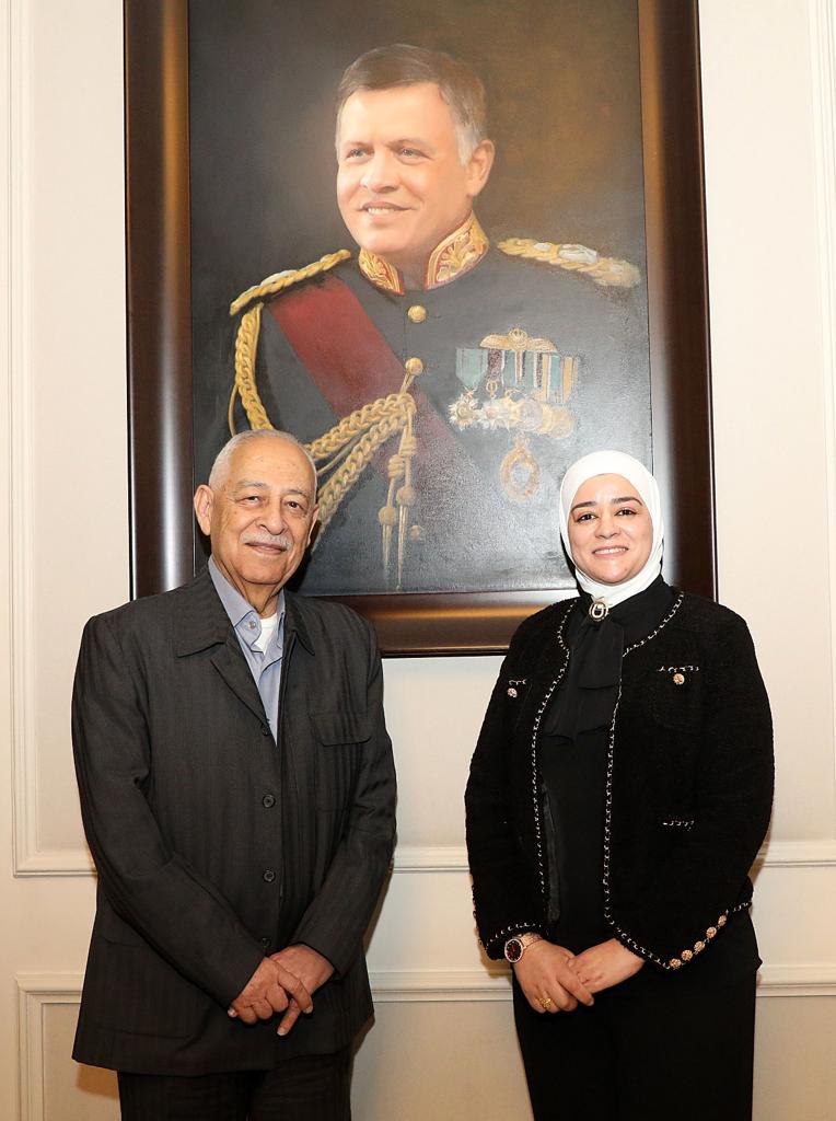 Madar Al-Saa Images 0.7829886504892185