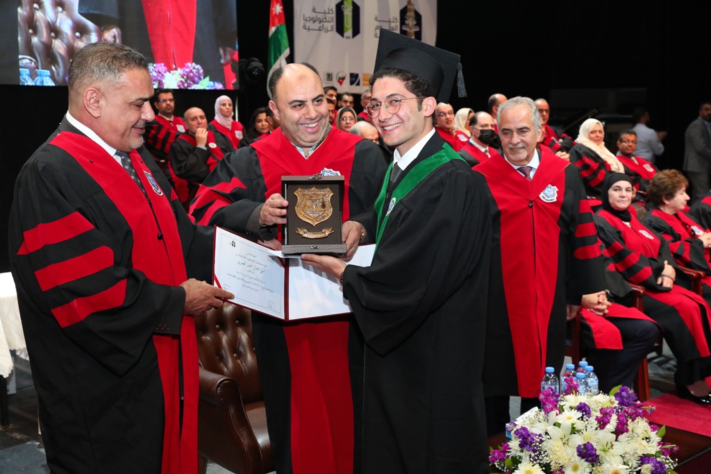 Madar Al-Saa Images 0.03890191102631868