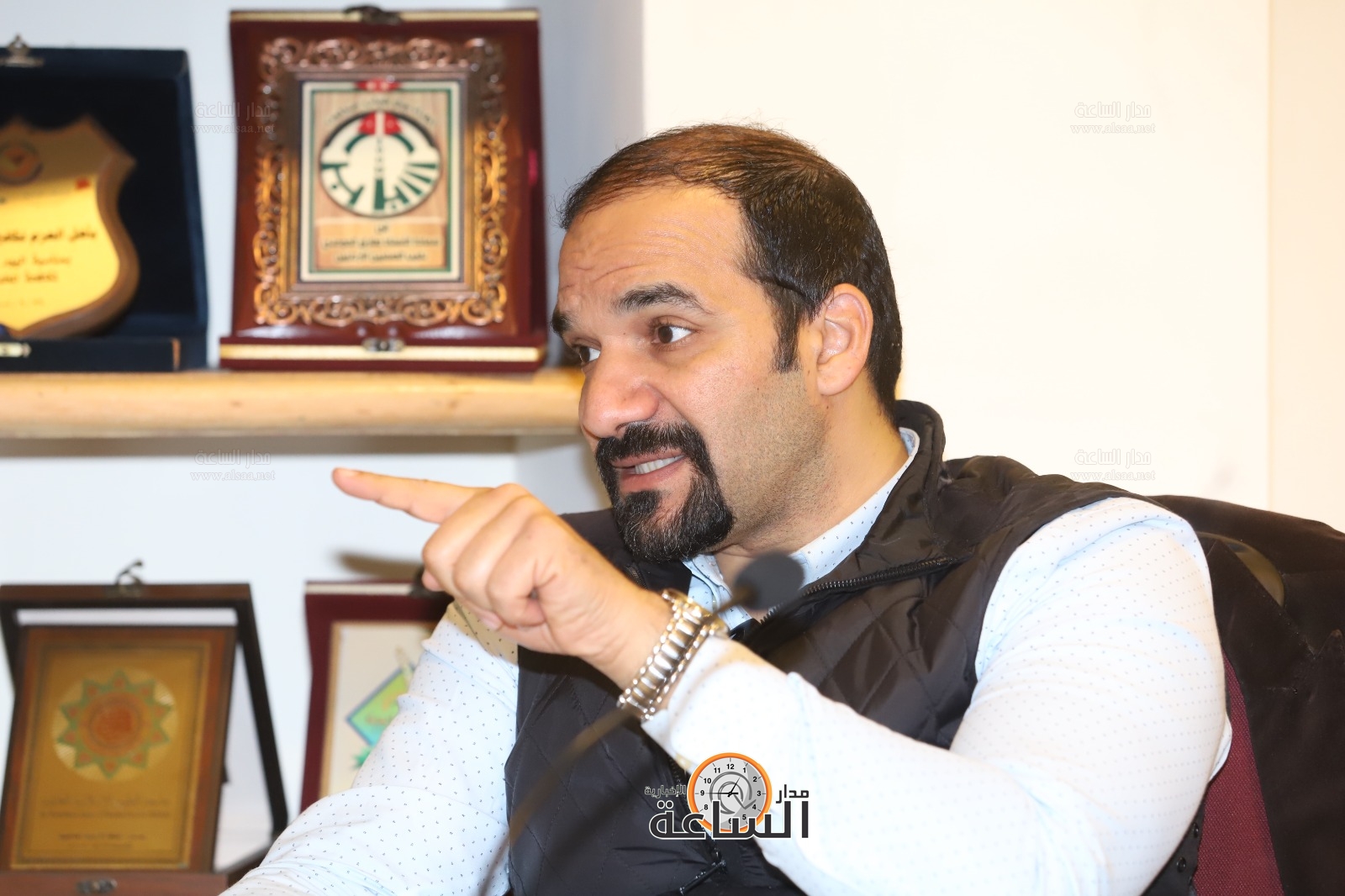 Madar Al-Saa Images 0.9544343463824292