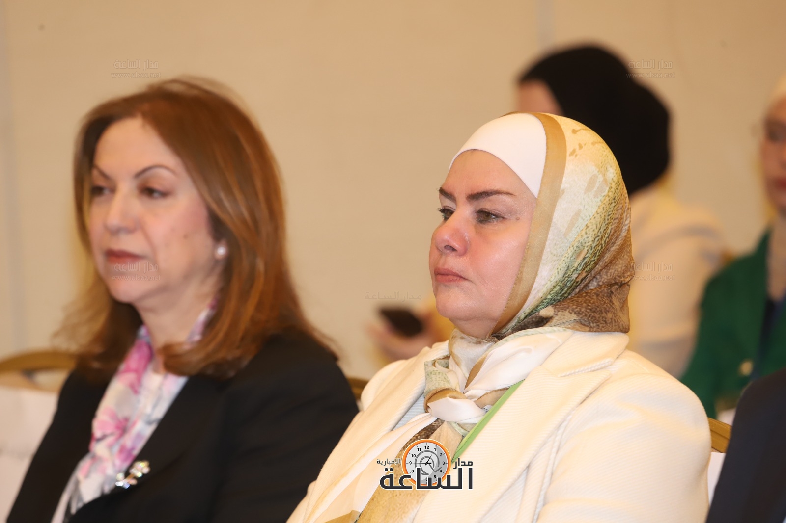 Madar Al-Saa Images 0.02704345418130316