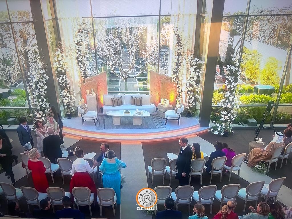 Madar Al-Saa Images 0.19556120928367537