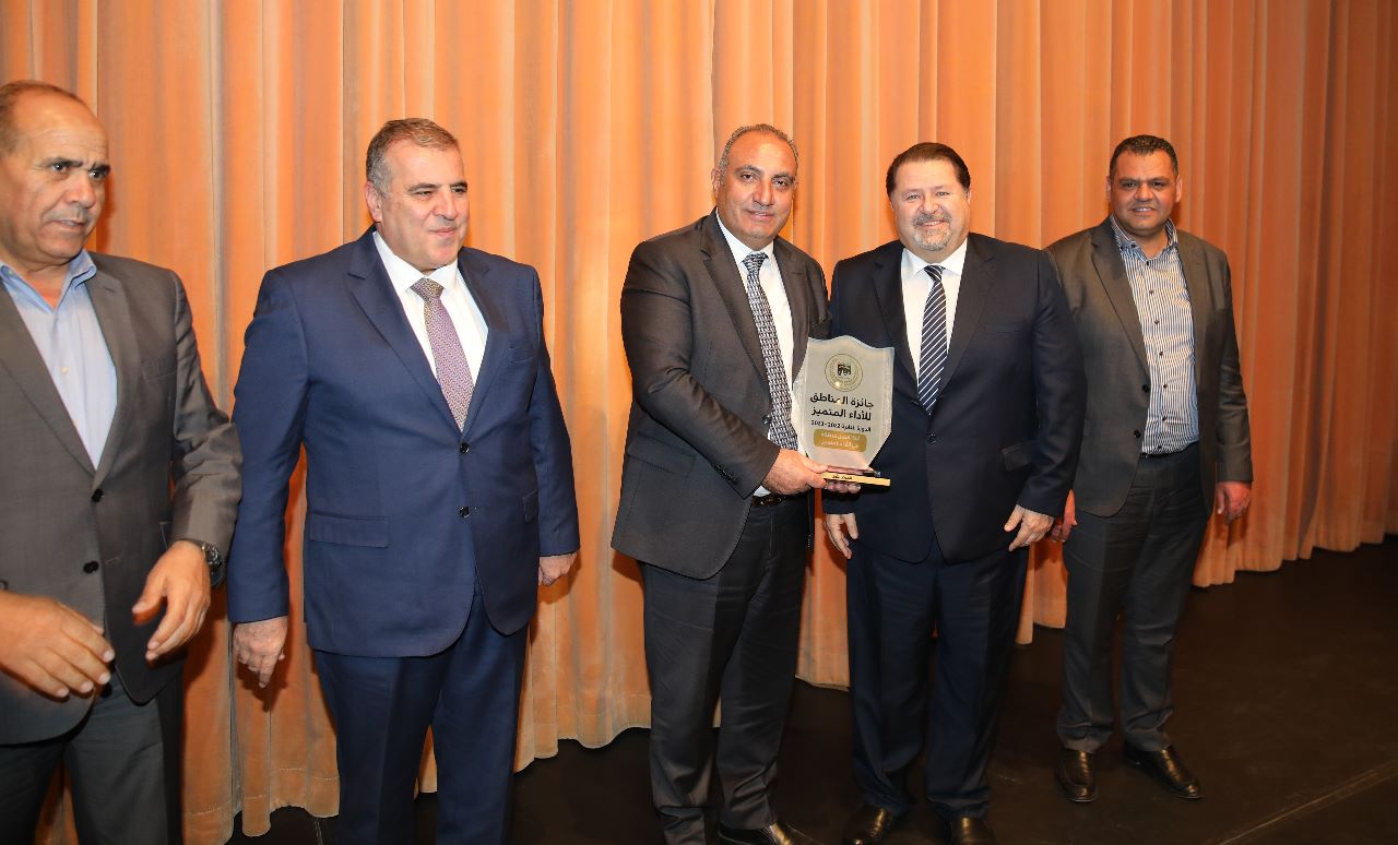 Madar Al-Saa Images 0.8893991686451181