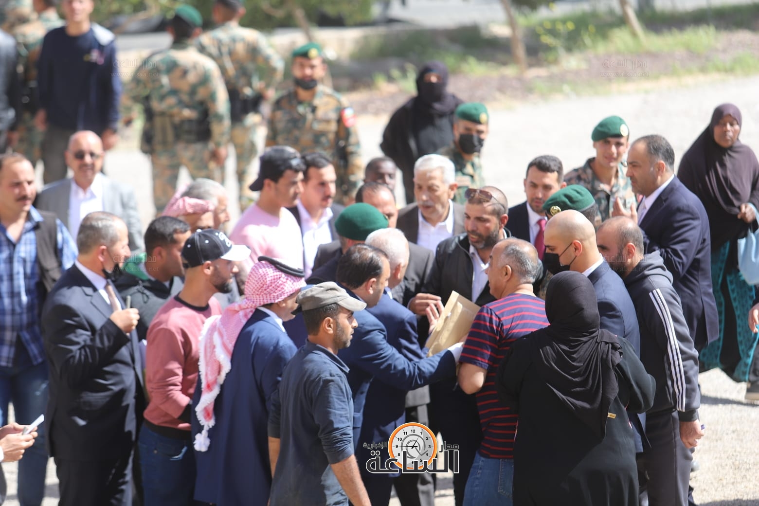 Madar Al-Saa Images 0.4137165683278816