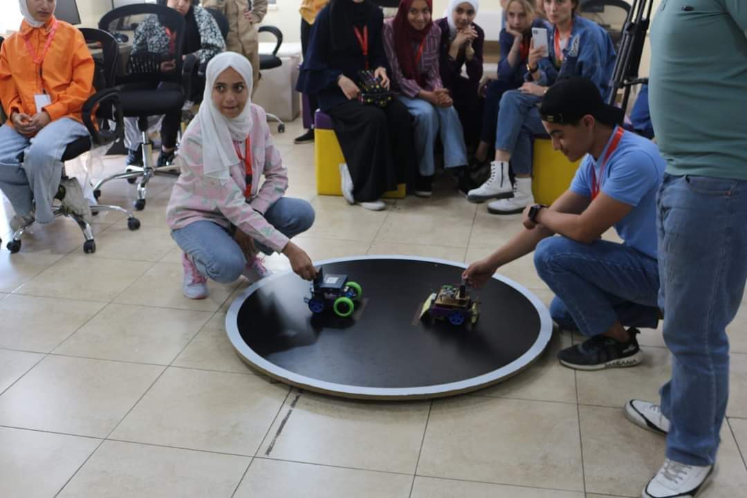 Madar Al-Saa Images 0.28637082464398245