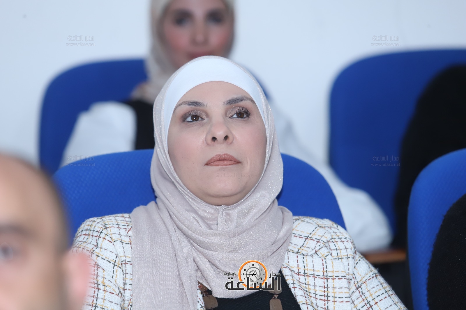 Madar Al-Saa Images 0.869705624806153