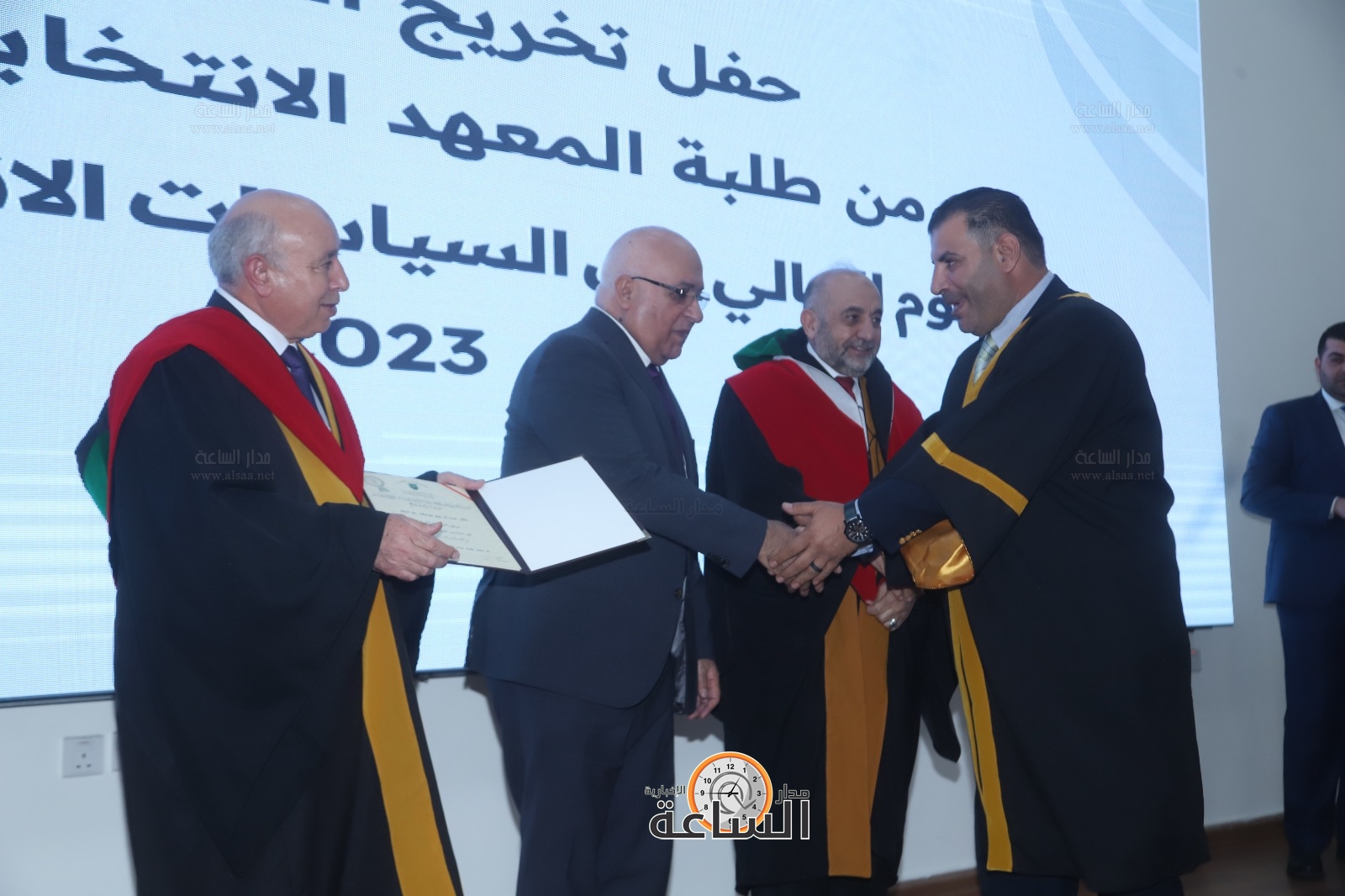 Madar Al-Saa Images 0.18225642580896673