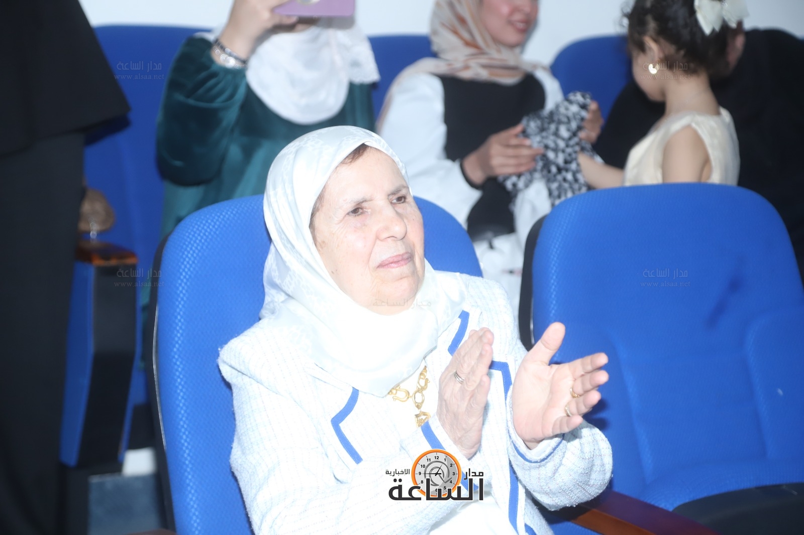 Madar Al-Saa Images 0.3940808779240863