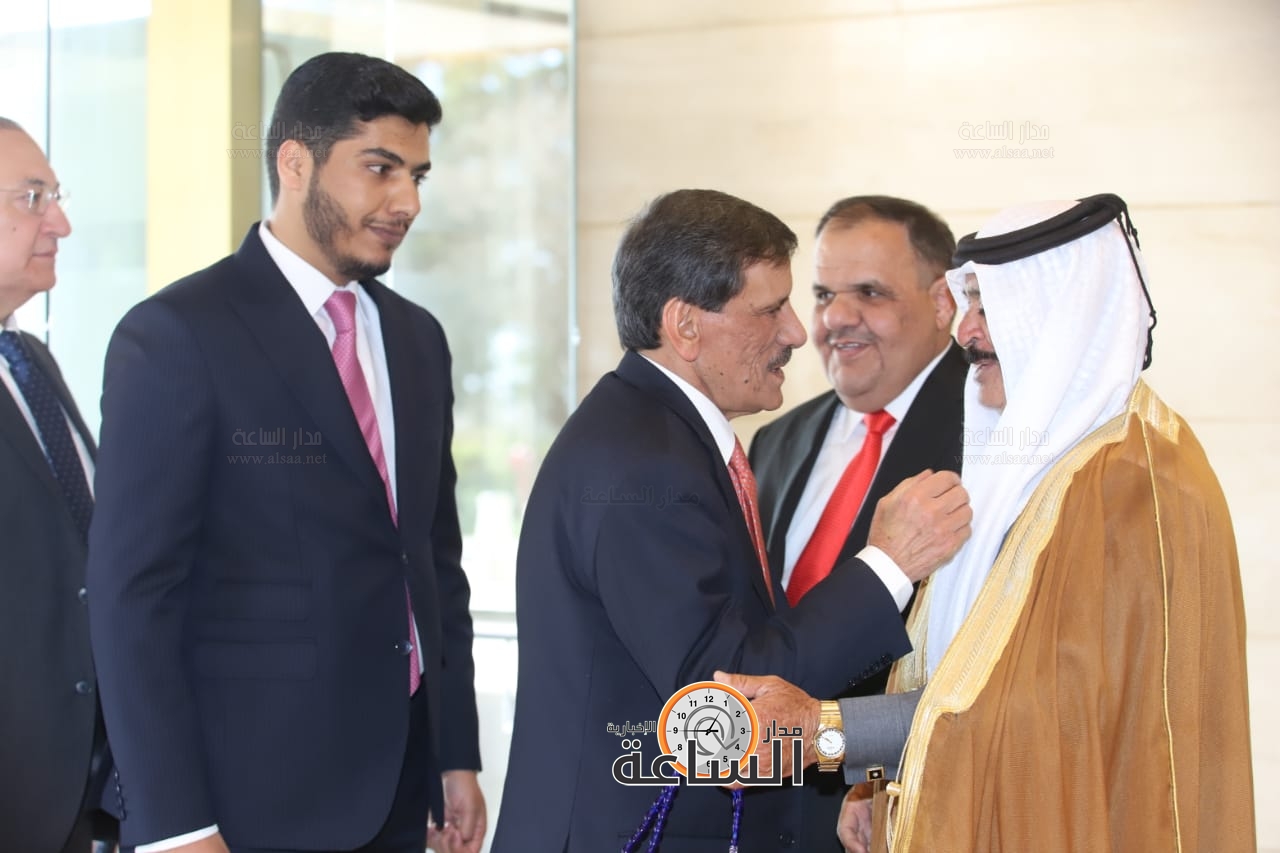 Madar Al-Saa Images 0.7054765863834711