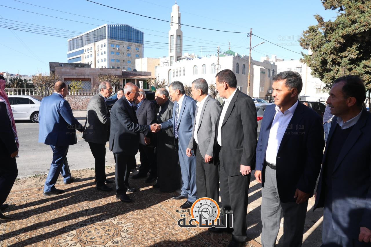 Madar Al-Saa Images 0.3733362979434983