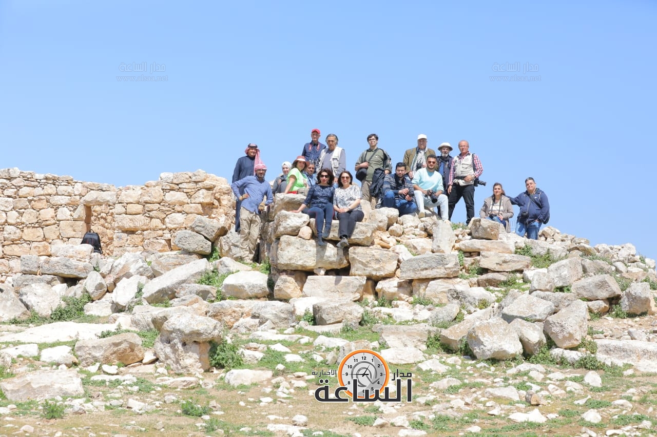 Madar Al-Saa Images 0.502346502798017