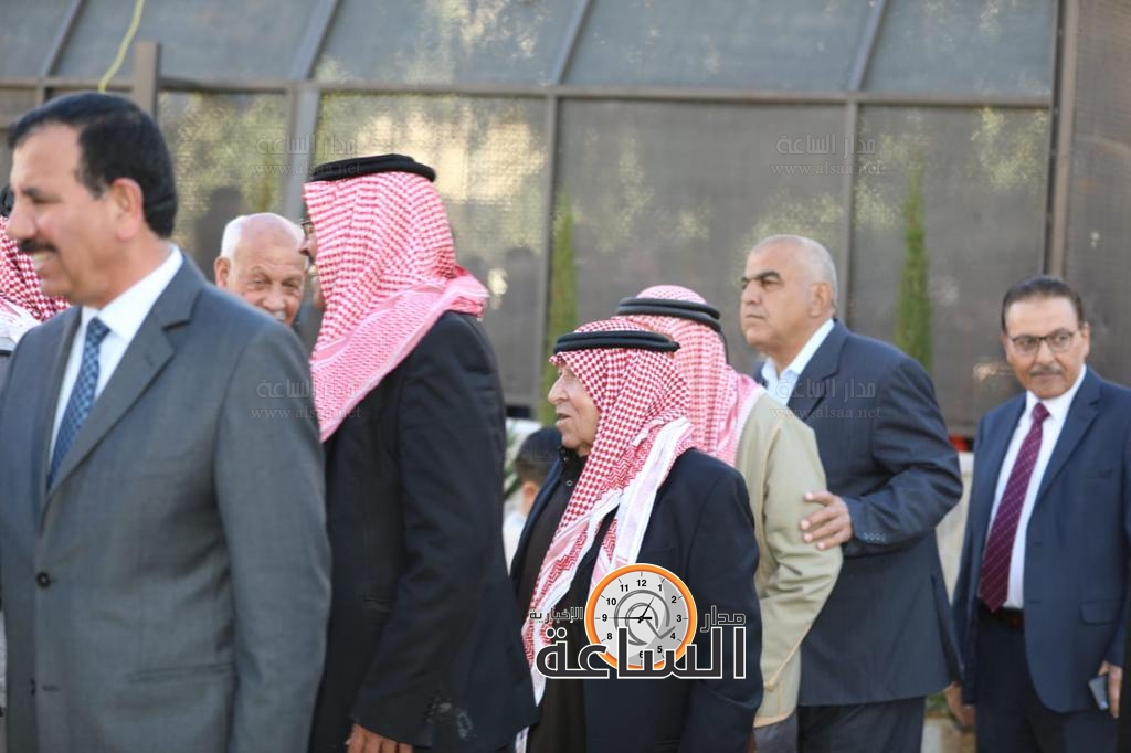 Madar Al-Saa Images 0.04938732557855241