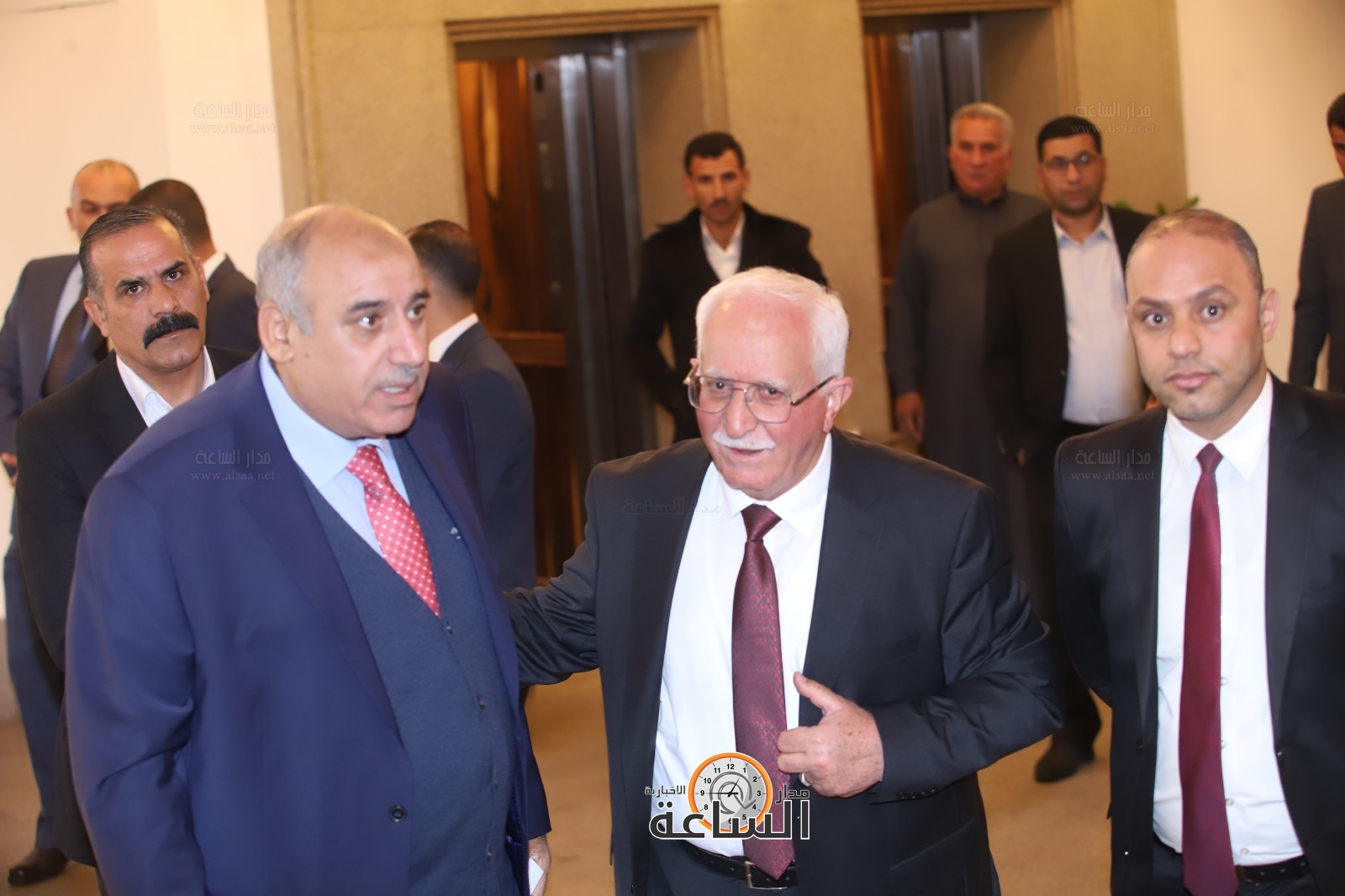 Madar Al-Saa Images 0.04543258505932313