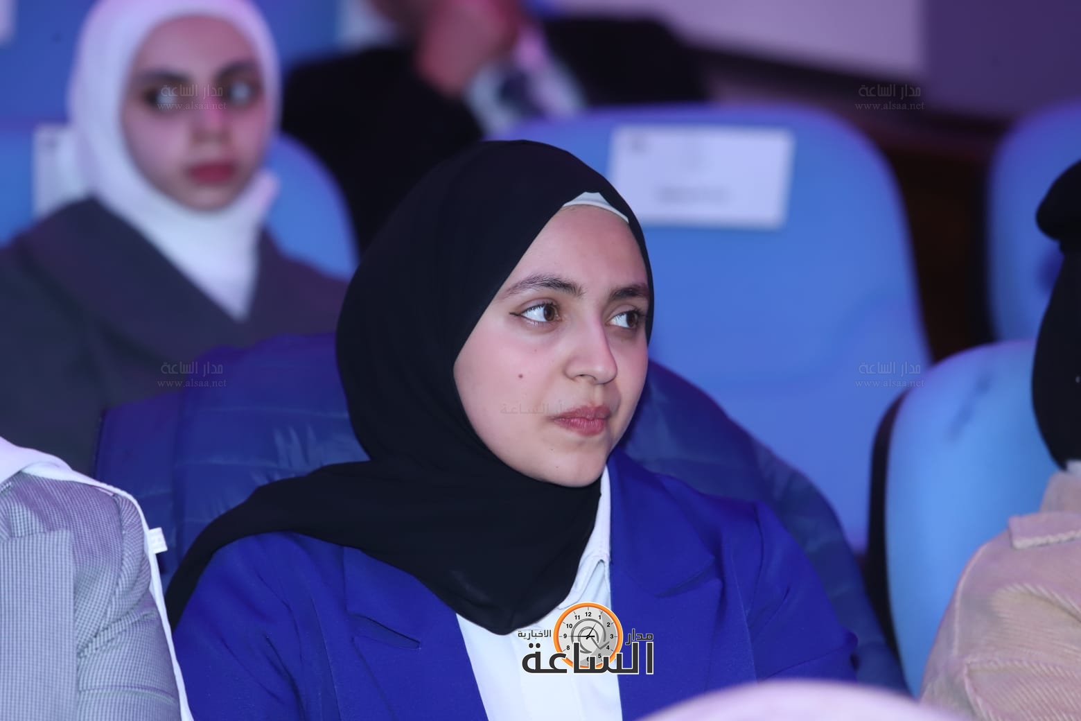 Madar Al-Saa Images 0.374059090703987