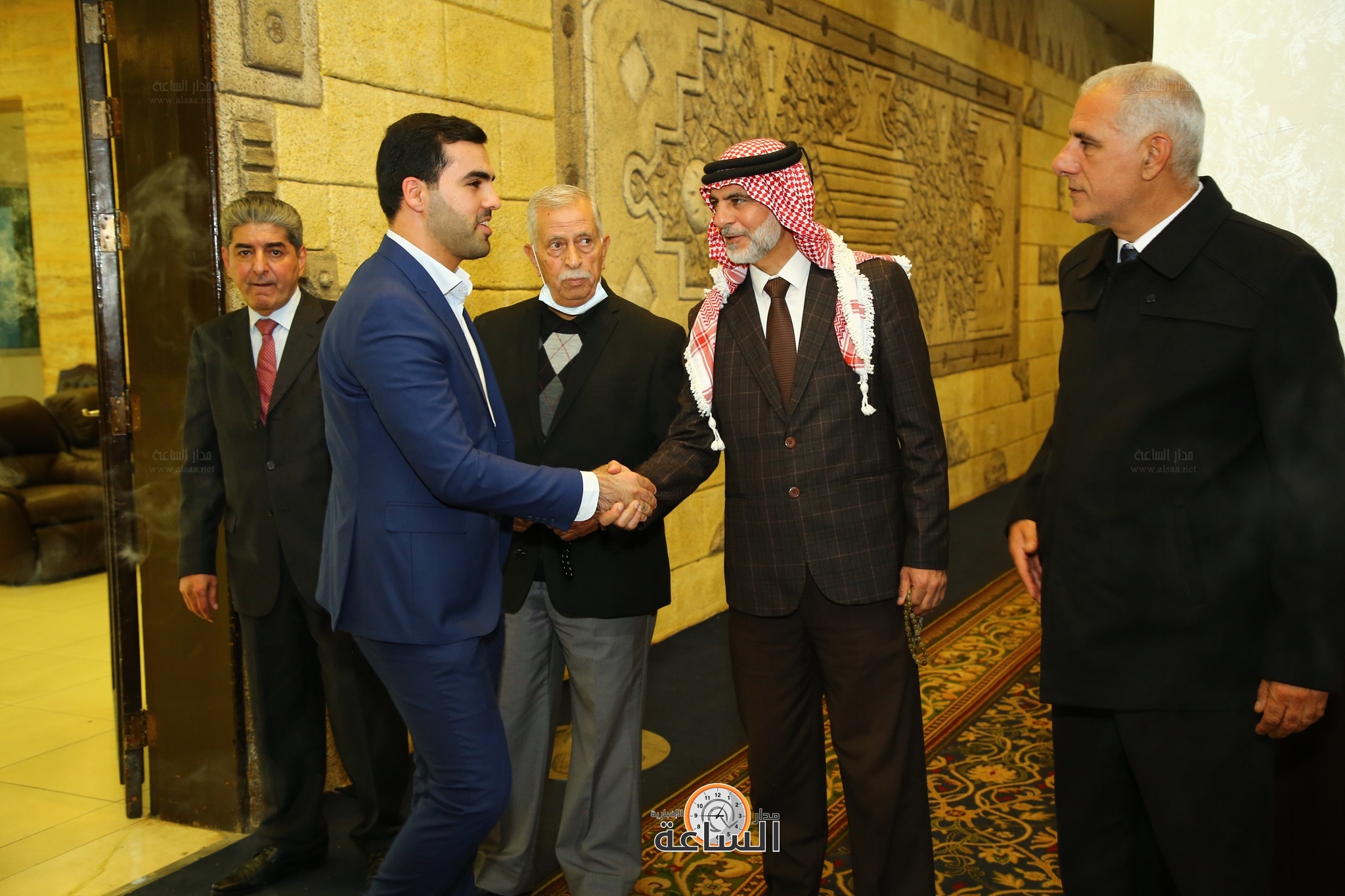 Madar Al-Saa Images 0.8652539365068705