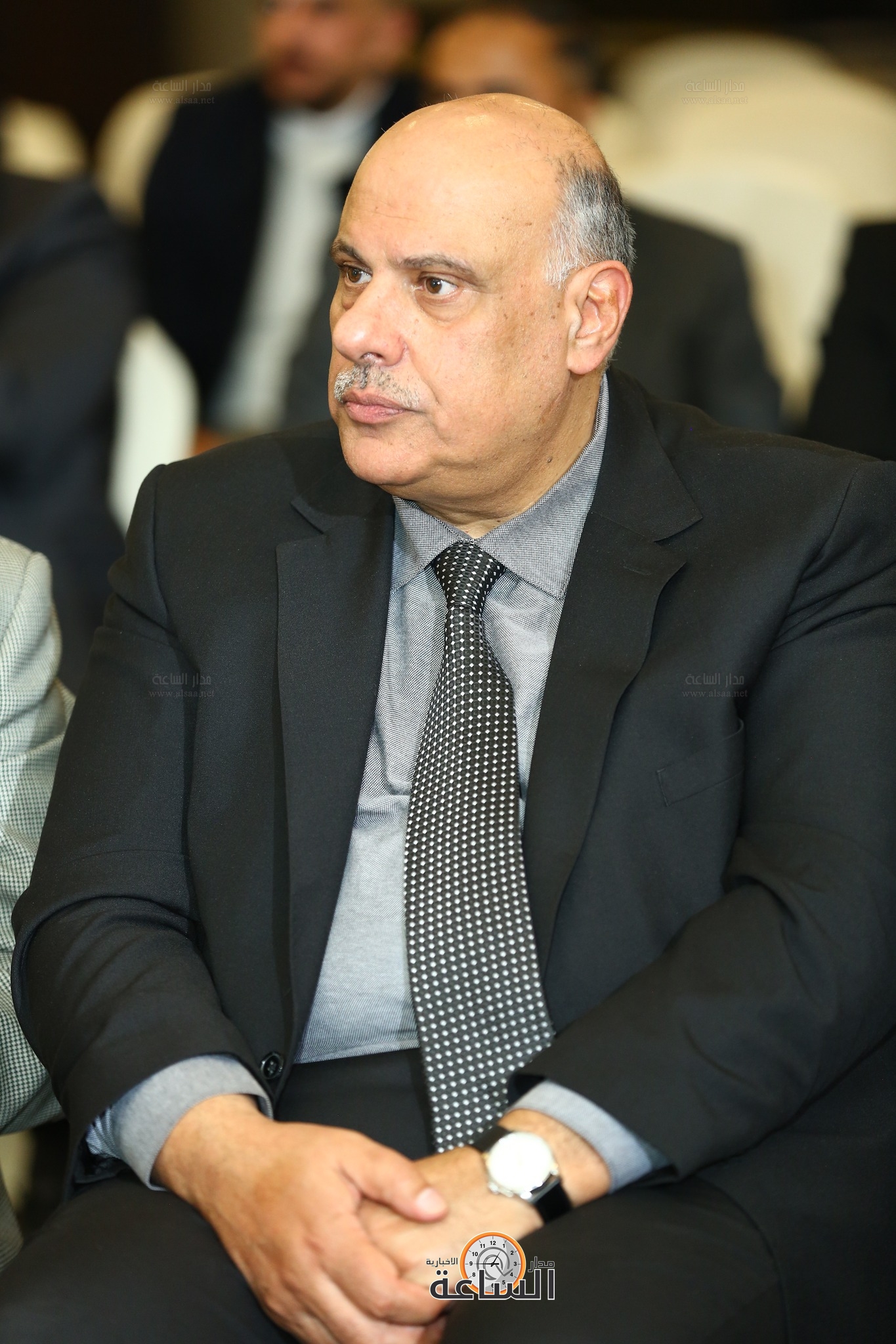 Madar Al-Saa Images 0.3367948688243714