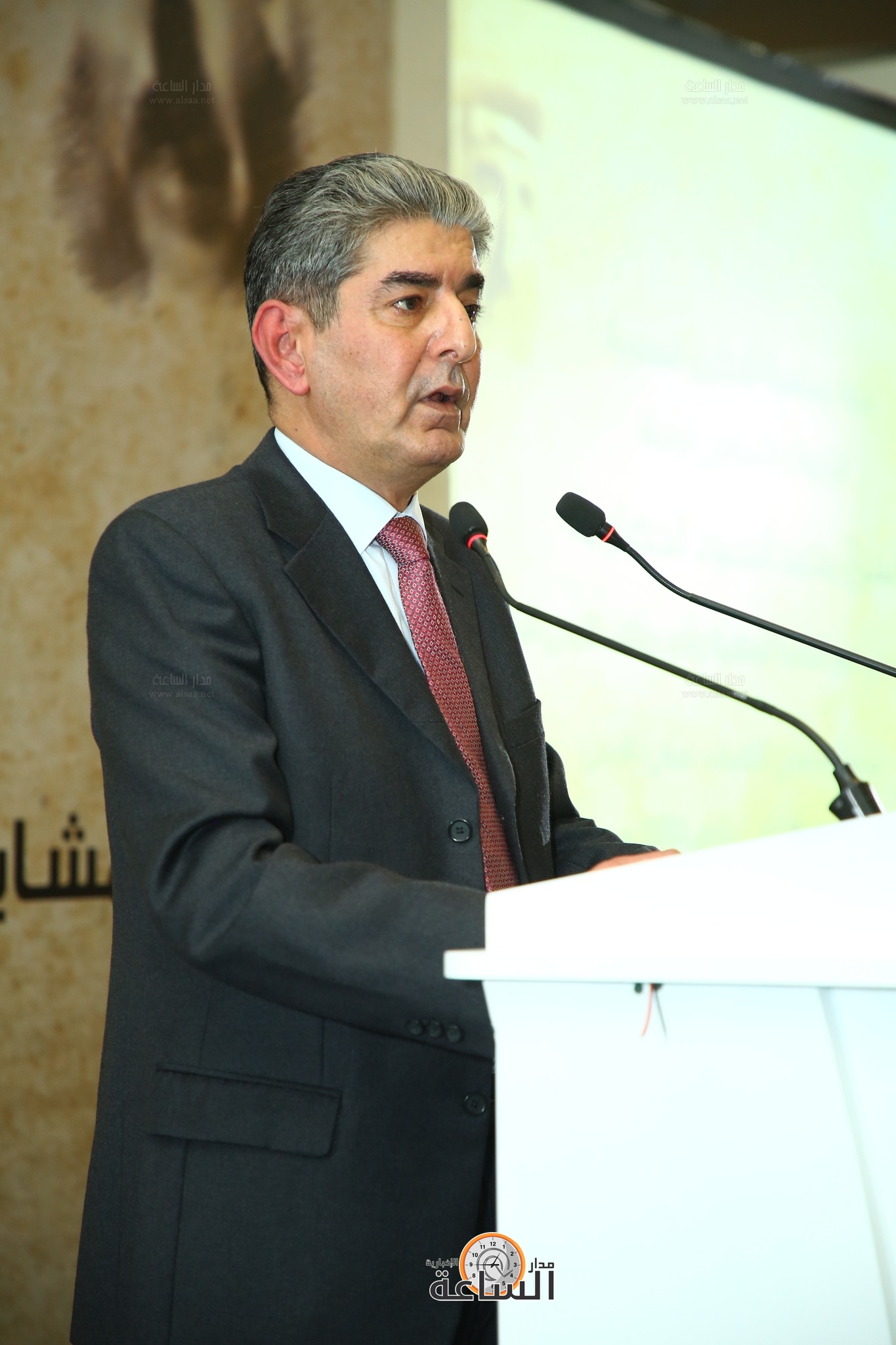 Madar Al-Saa Images 0.6752360306805332