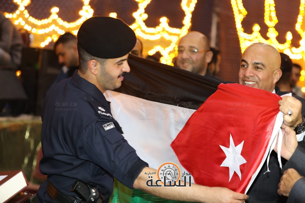 Madar Al-Saa Images 0.7660476269483627