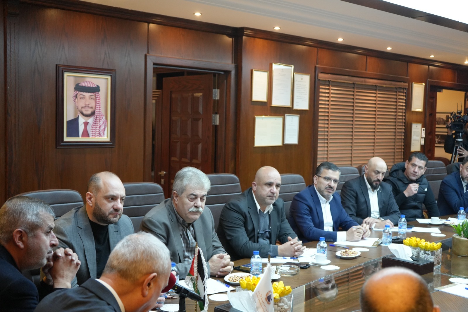 Madar Al-Saa Images 0.6373514516808219