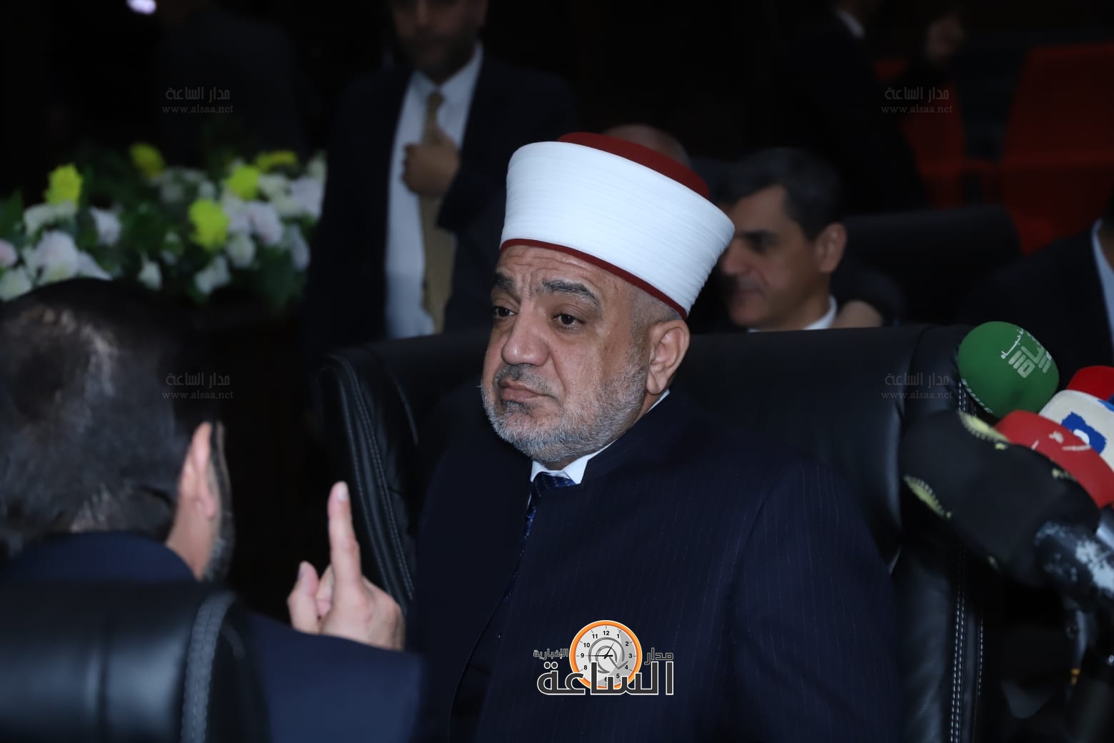 Madar Al-Saa Images 0.04100155473530909