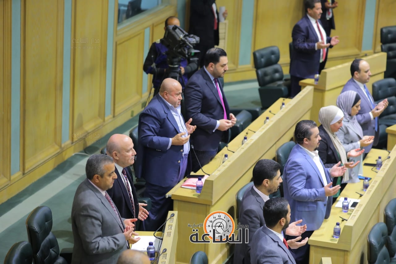 Madar Al-Saa Images 0.05479002076115247