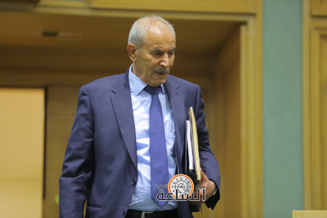 Madar Al-Saa Images 0.5636563515833015