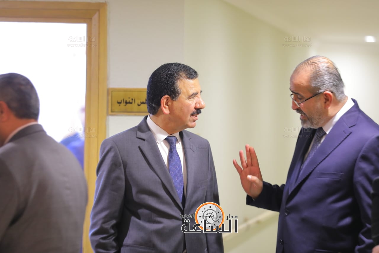 Madar Al-Saa Images 0.3177133117491726