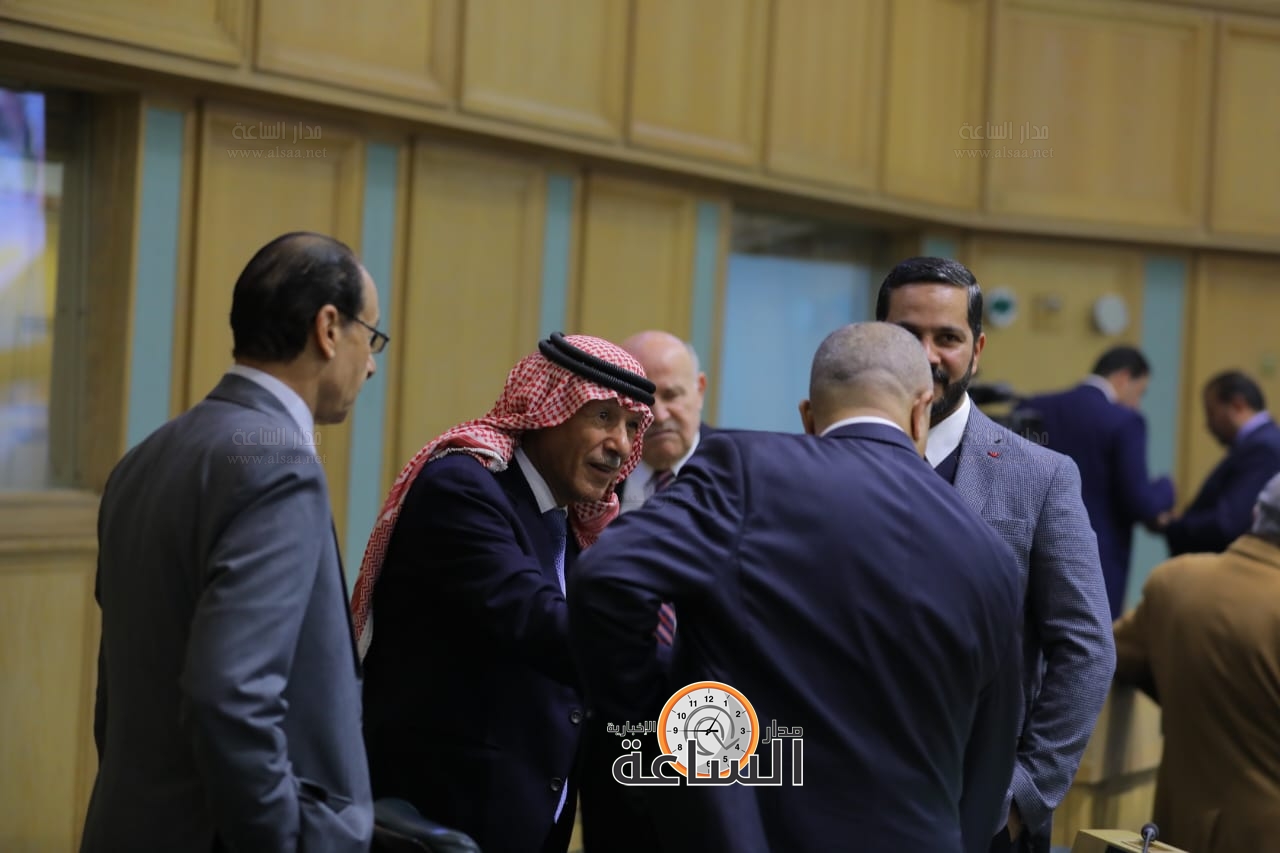 Madar Al-Saa Images 0.44818940262189244