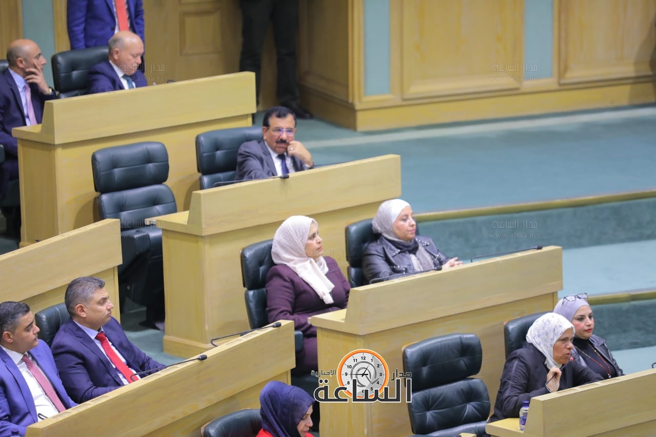 Madar Al-Saa Images 0.8992236893946954