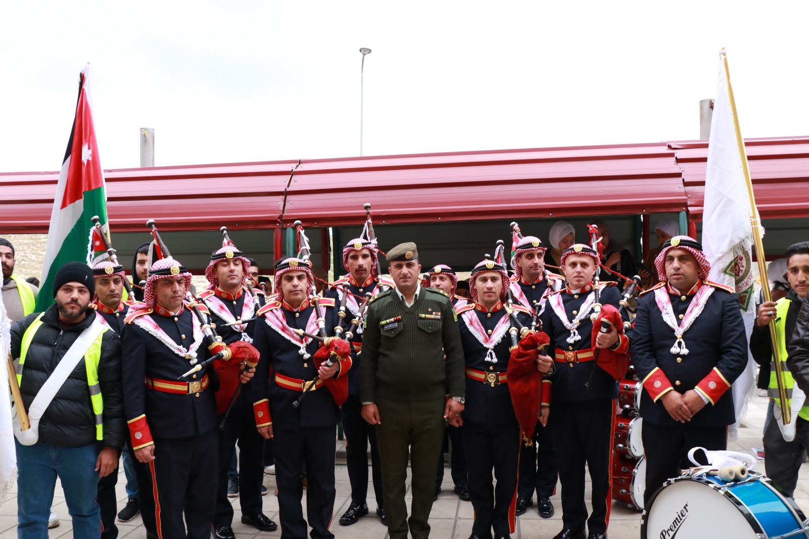 Madar Al-Saa Images 0.6938954996438396