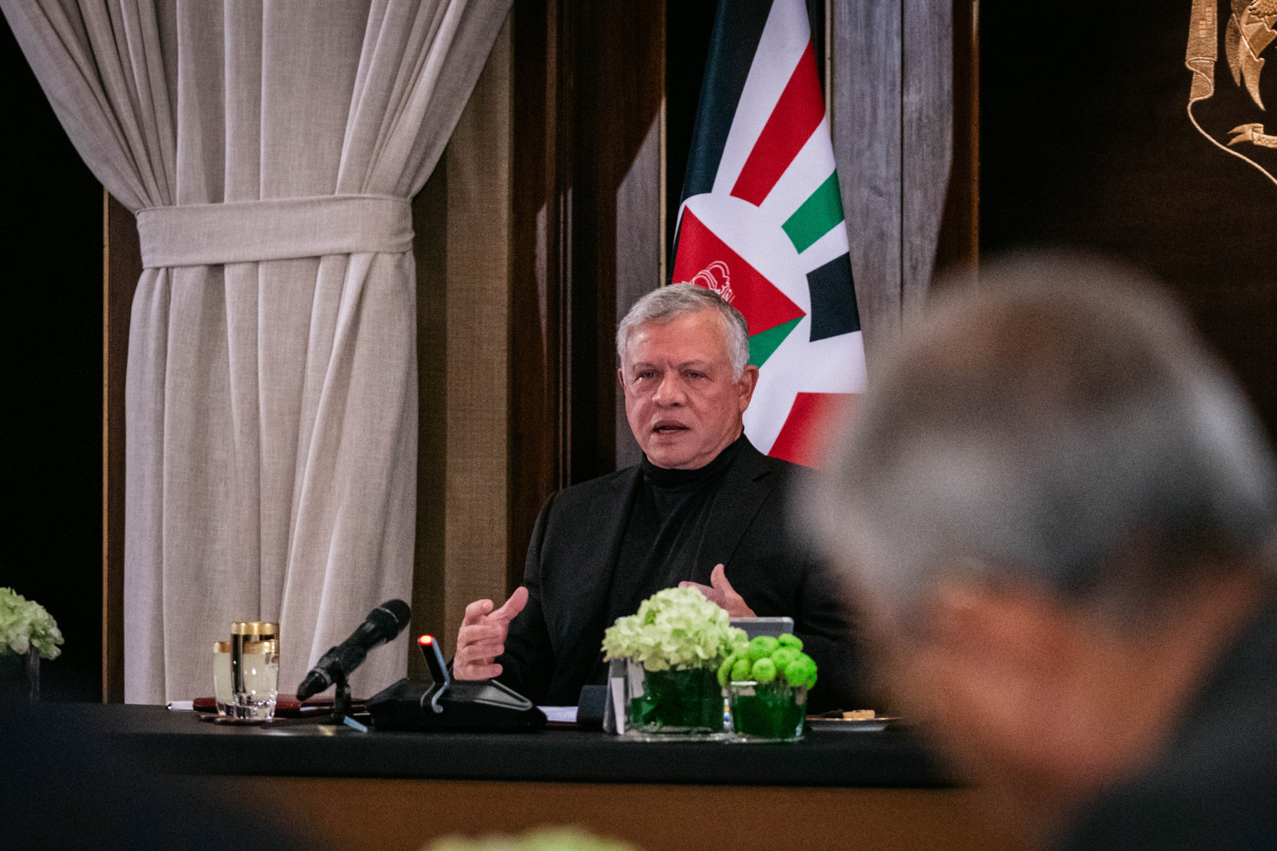 Madar Al-Saa Images 0.8069131661377227