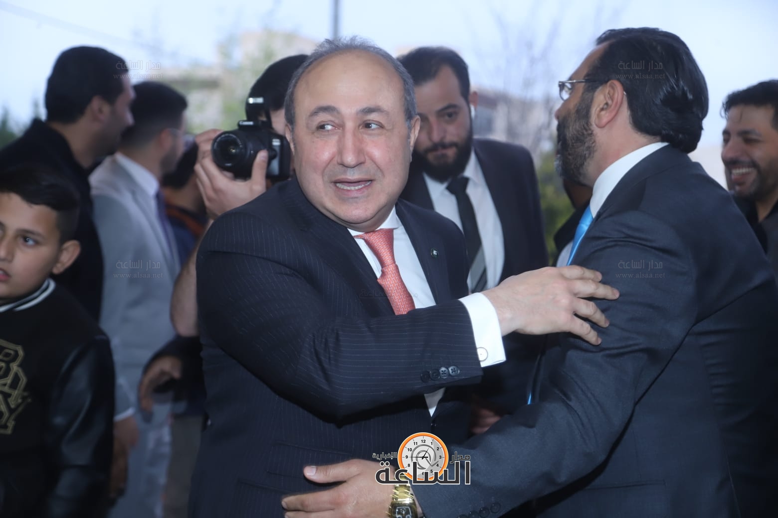 Madar Al-Saa Images 0.4150737418323891