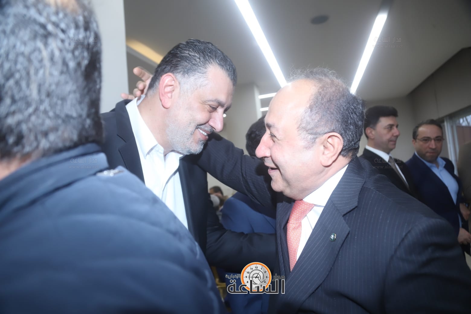 Madar Al-Saa Images 0.5717373594947133