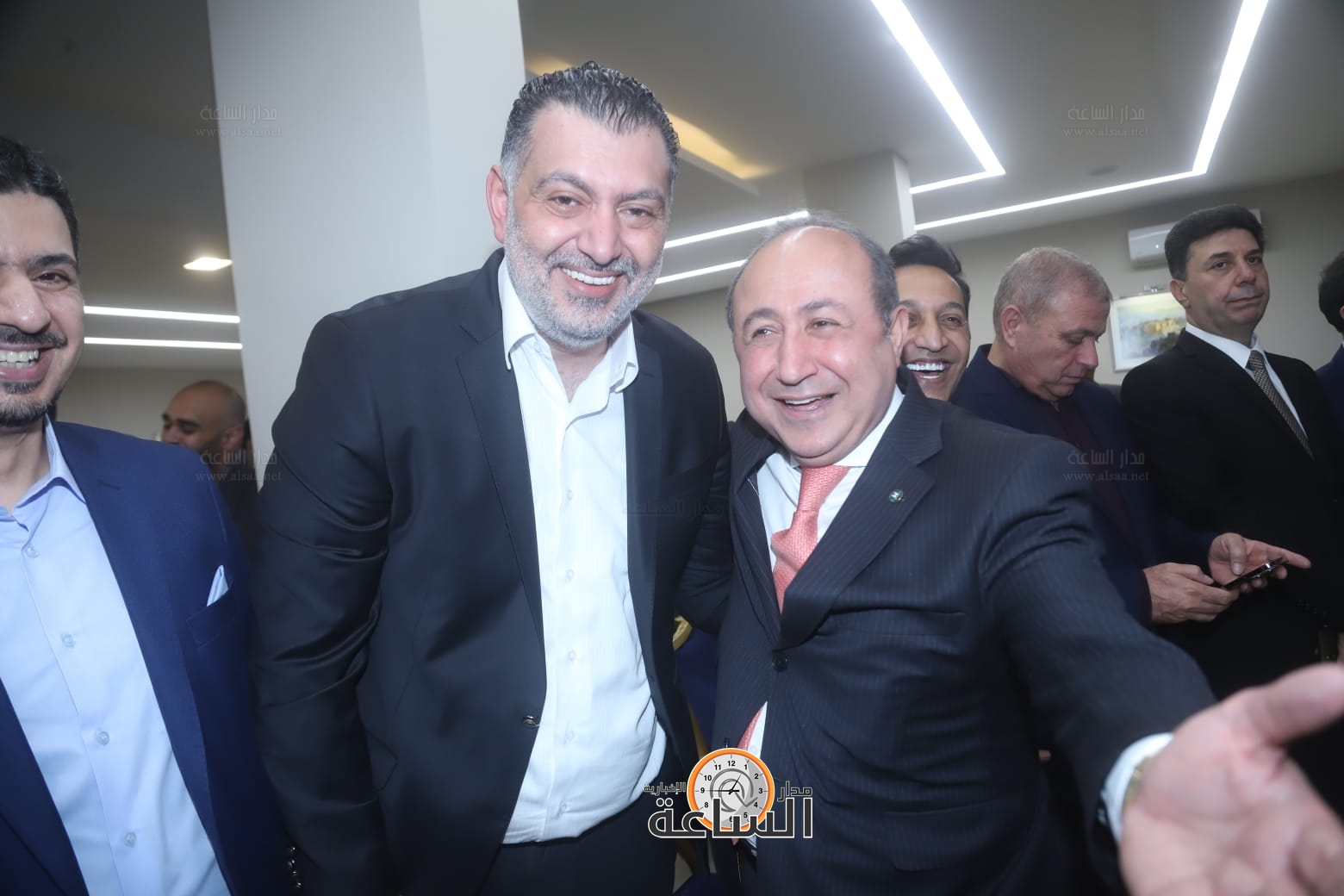 Madar Al-Saa Images 0.6376028306869248