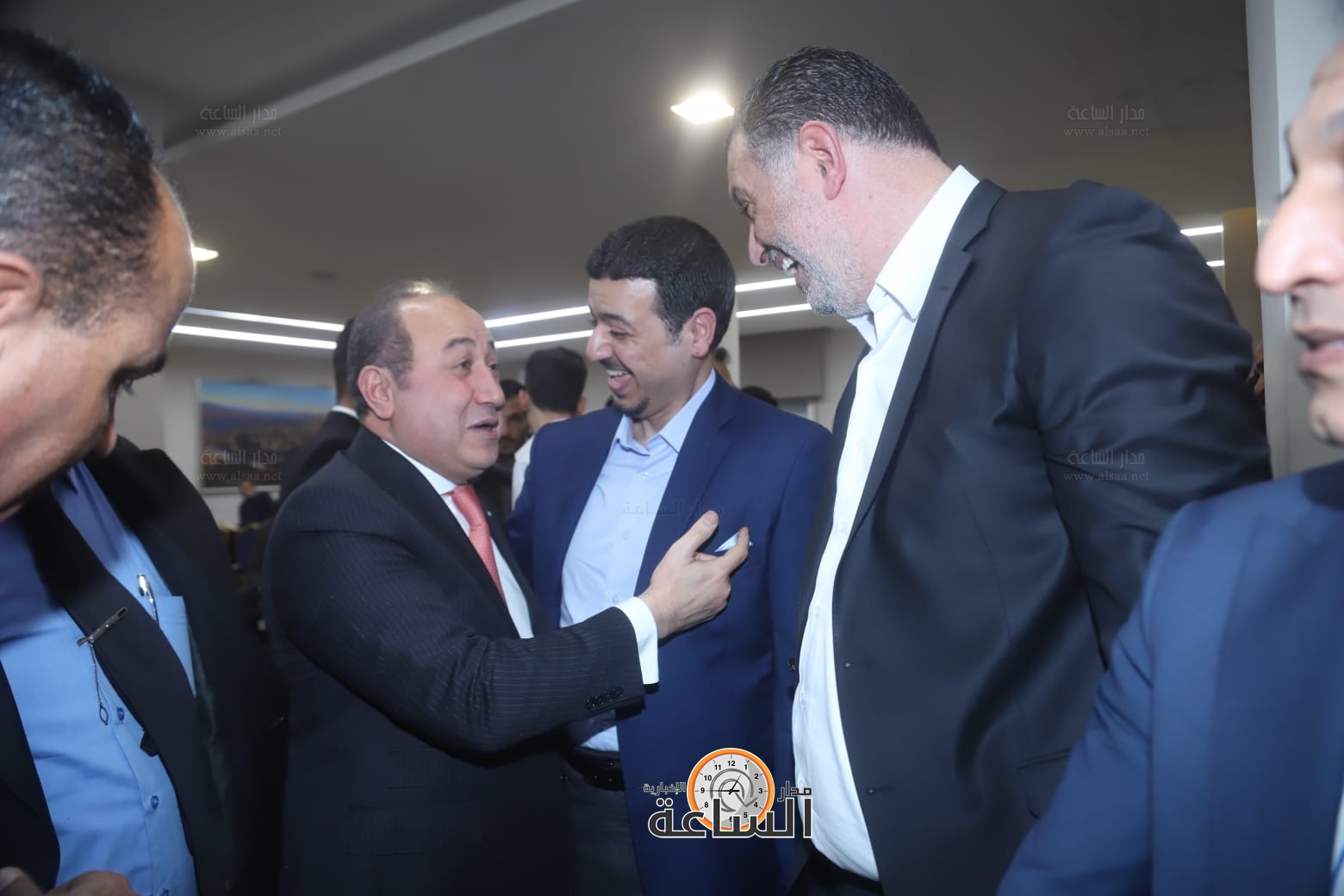 Madar Al-Saa Images 0.6904955477238672