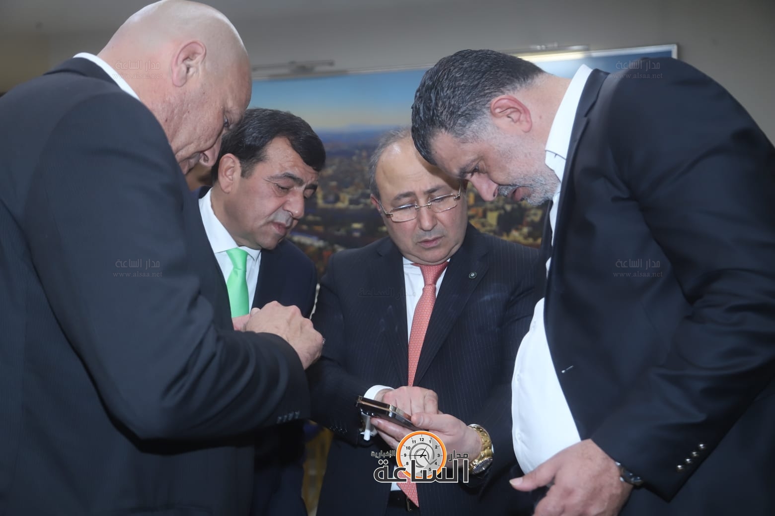 Madar Al-Saa Images 0.01413069183980098