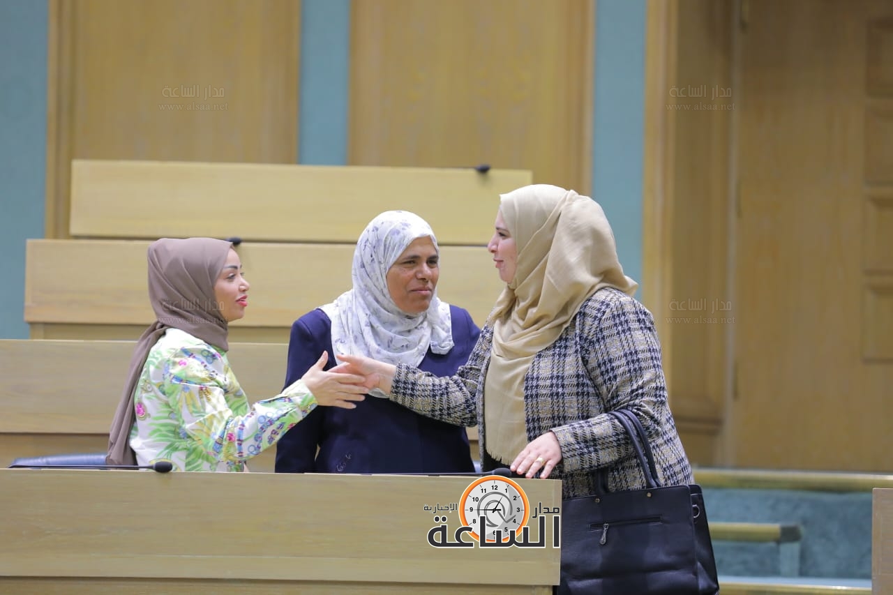 Madar Al-Saa Images 0.5338650152596613