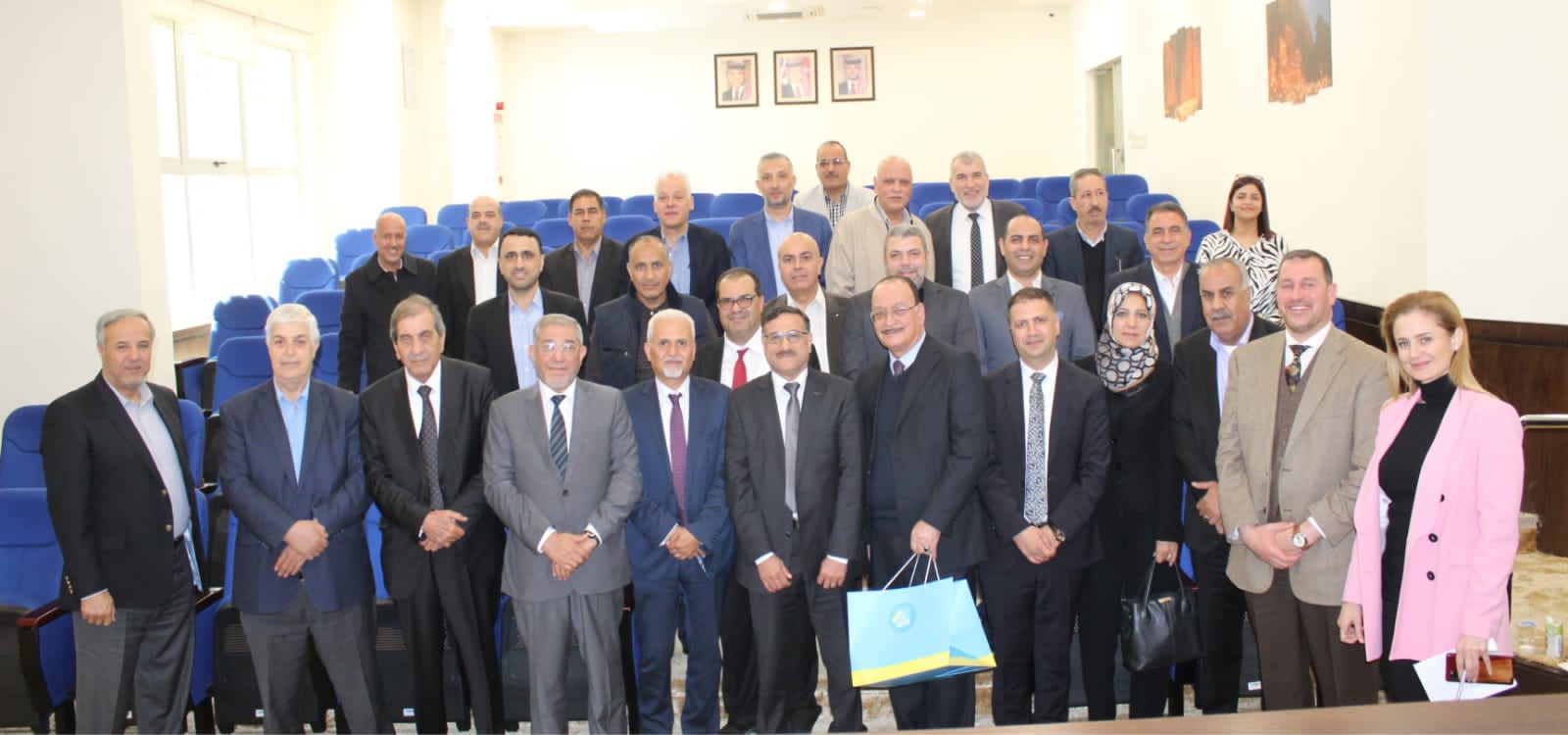 Madar Al-Saa Images 0.020055784014602285