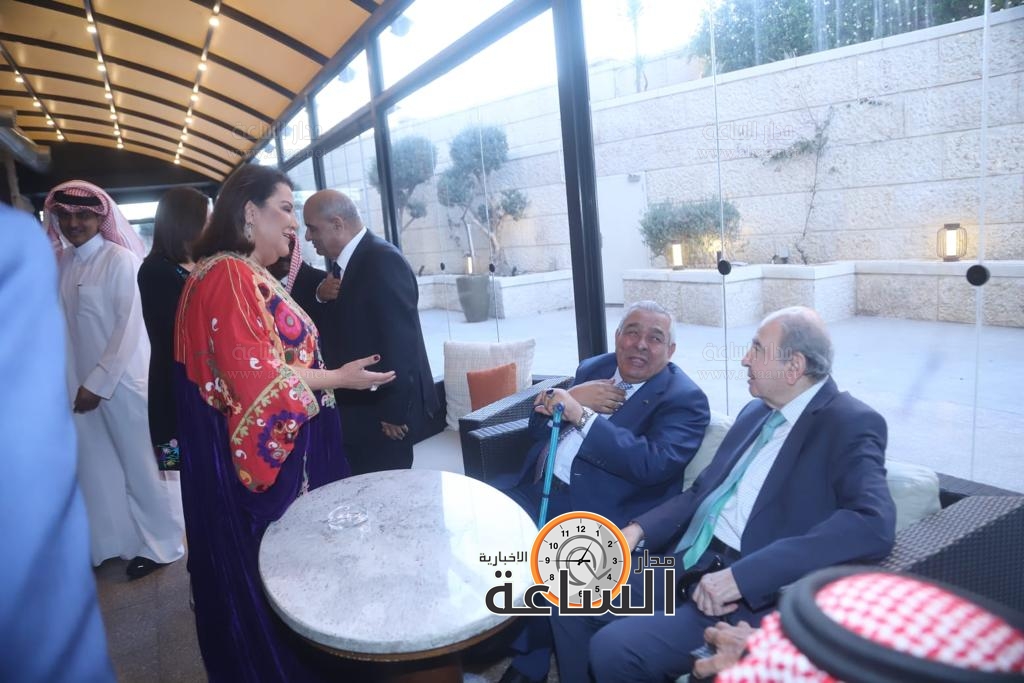 Madar Al-Saa Images 0.25099859663277524