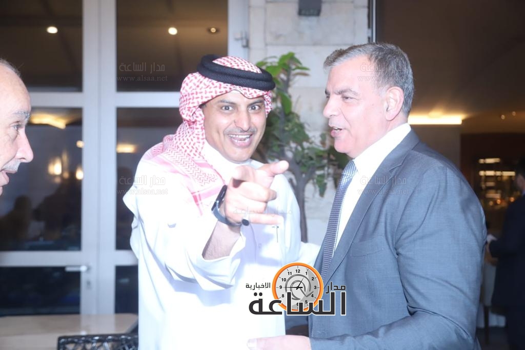 Madar Al-Saa Images 0.3973760986114724