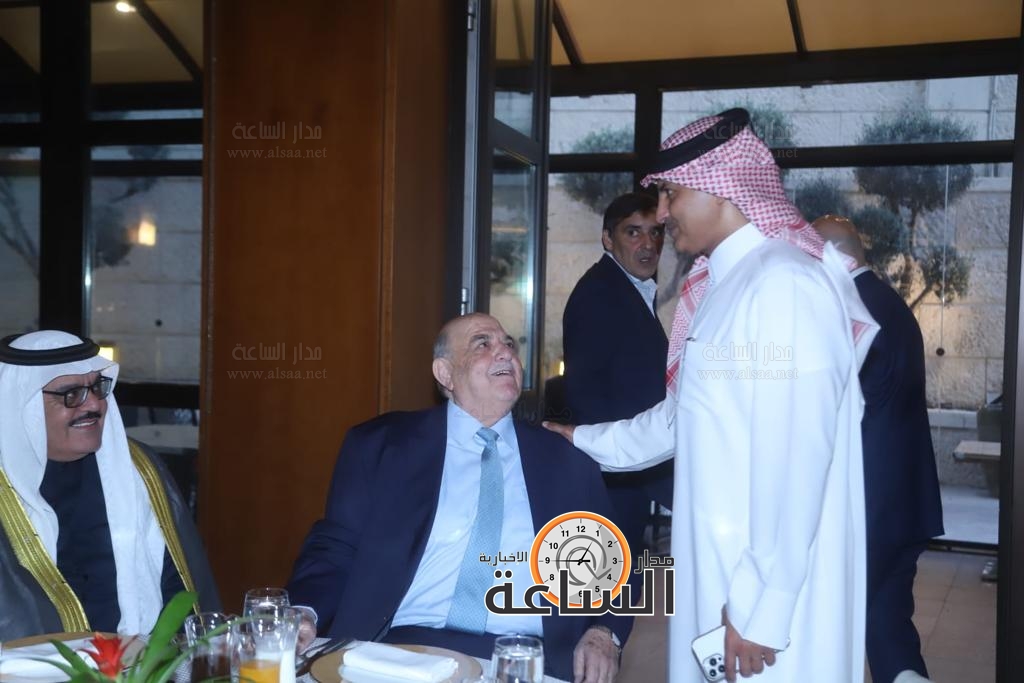 Madar Al-Saa Images 0.1617817400687488