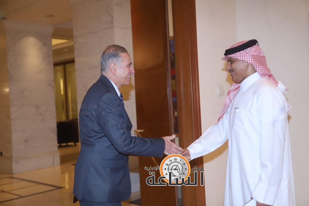 Madar Al-Saa Images 0.7795838170857196